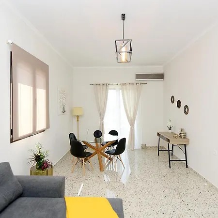 Holiday home Alion House *